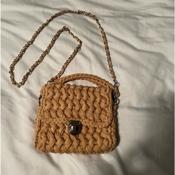 Handbags - ❤️Beautiful Woven Fabric Handbag, Crossbody NWOT